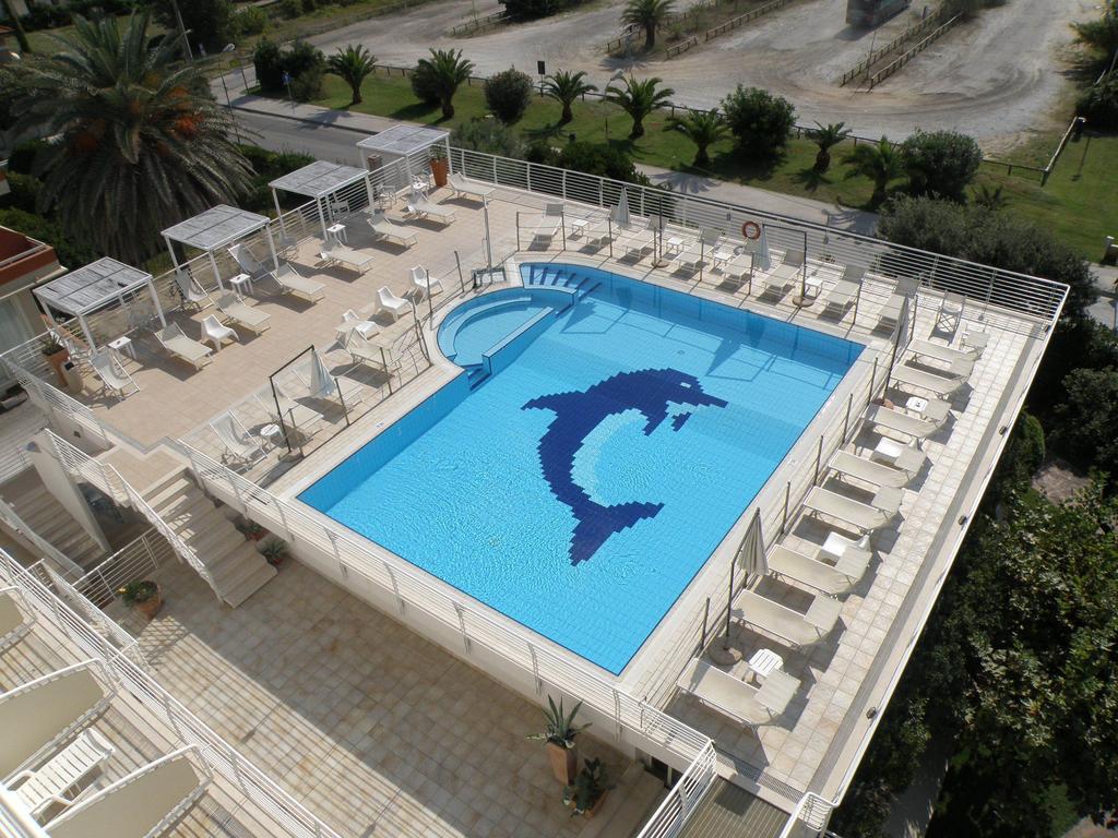 מרינה די פיאטרסנטה Hotel Joseph מראה חיצוני תמונה