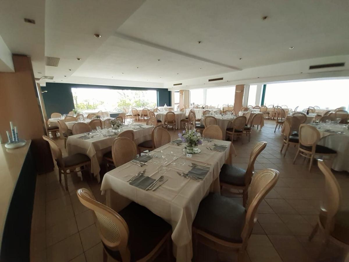 מרינה די פיאטרסנטה Hotel Joseph מראה חיצוני תמונה