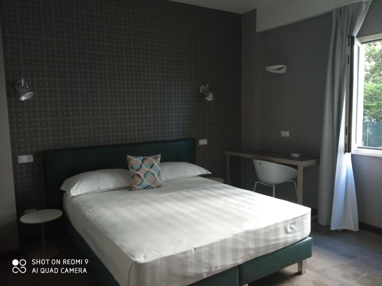 מרינה די פיאטרסנטה Hotel Joseph מראה חיצוני תמונה