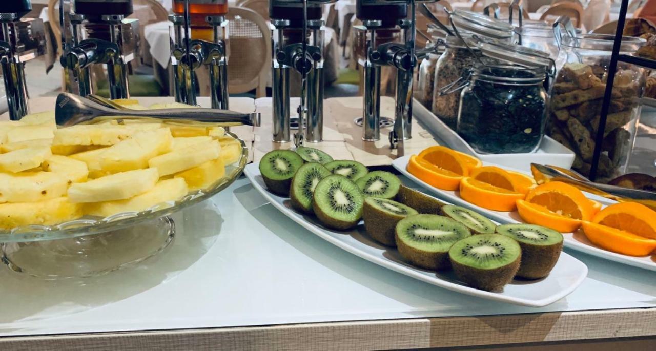 מרינה די פיאטרסנטה Hotel Joseph מראה חיצוני תמונה