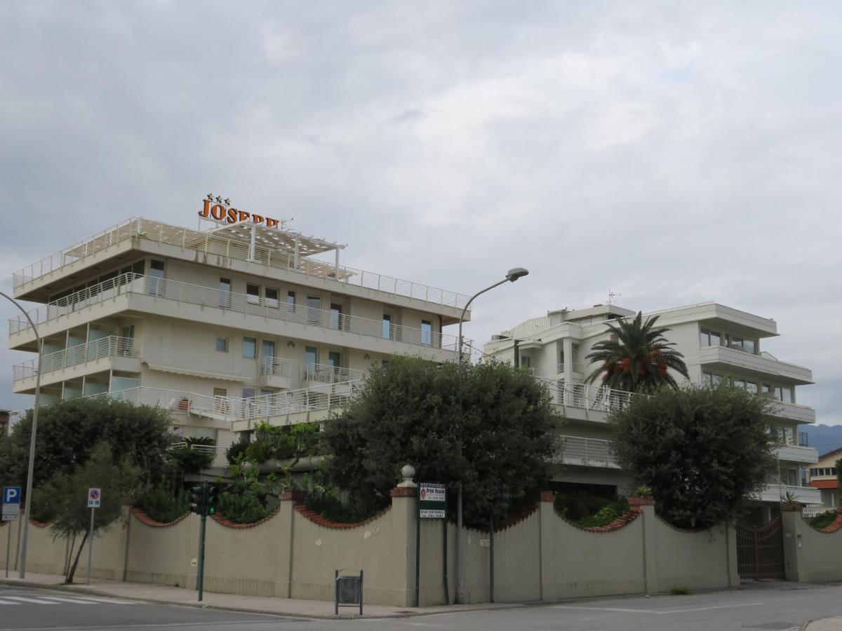 מרינה די פיאטרסנטה Hotel Joseph מראה חיצוני תמונה